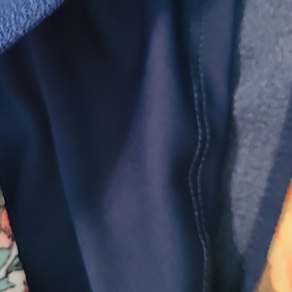 NWOT Dark blue romper Trixxi clthing Co with floral pattern size L - Picture 11 of 14